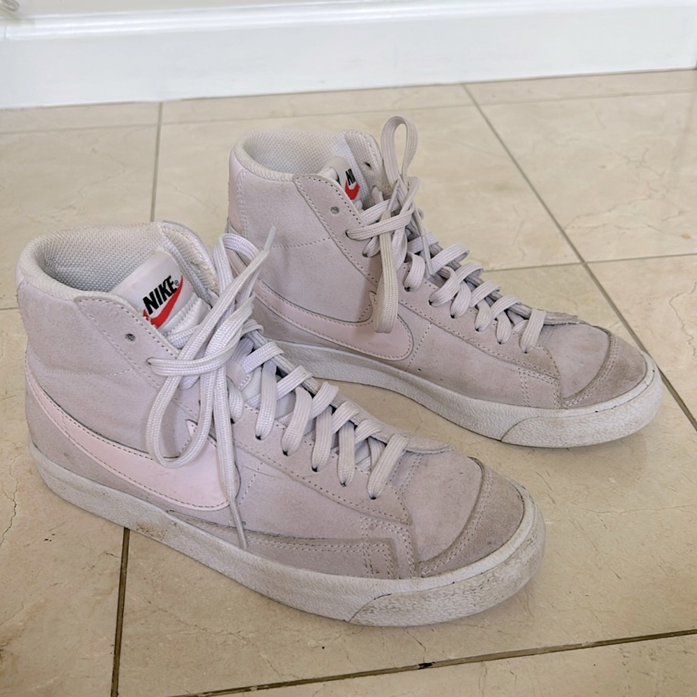 Light pink Nike Blazers. Youth 6.5/Womens 8